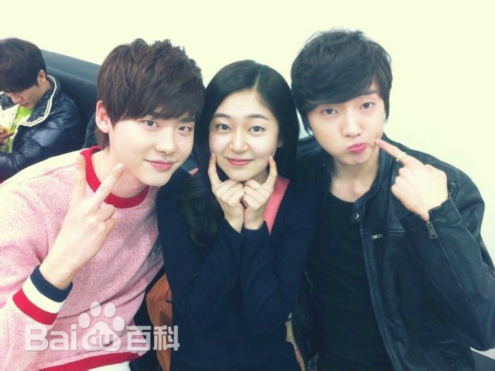 姜昇润(Kang Seung Yoon)活动性感图片图集