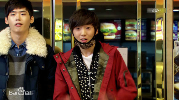 姜昇润(Kang Seung Yoon)活动性感图片图集