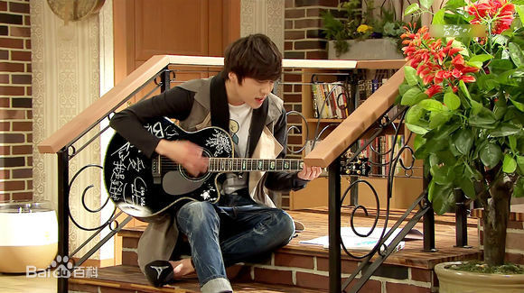 姜昇润(Kang Seung Yoon)活动性感图片图集