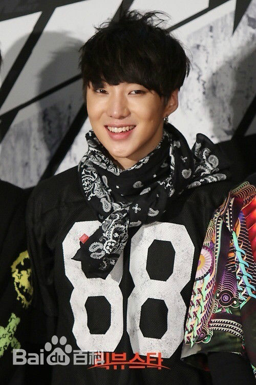 姜昇润(Kang Seung Yoon)S生活照