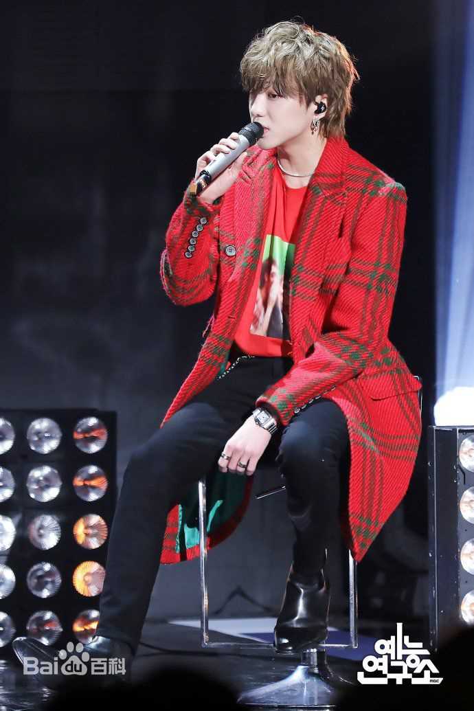 姜昇润(Kang Seung Yoon)WILD素颜照相册