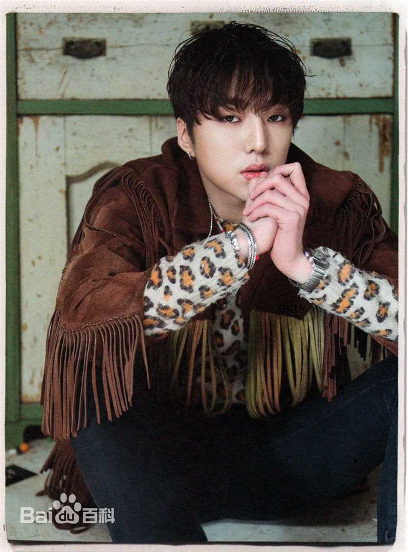 姜昇润(Kang Seung Yoon)SOLO壁纸壁纸