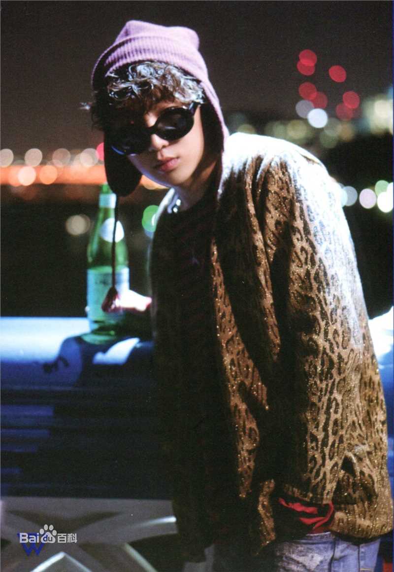 姜昇润(Kang Seung Yoon)SOLO壁纸壁纸