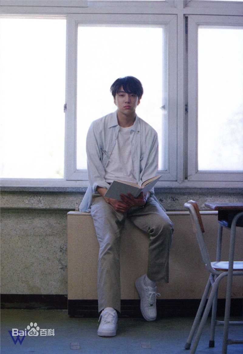 姜昇润(Kang Seung Yoon)SOLO壁纸壁纸