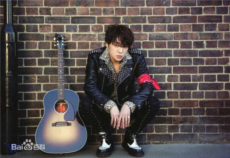 姜昇润(Kang Seung Yoon)SOLO壁纸壁纸