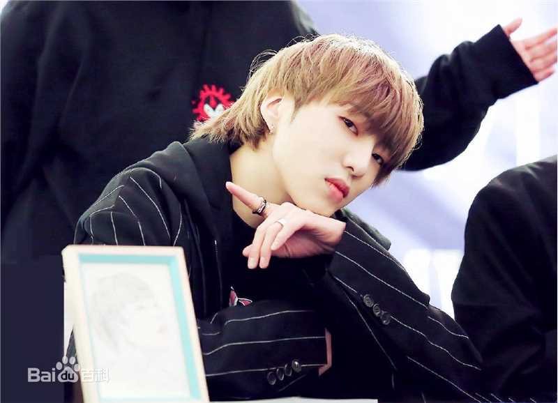 姜昇润(Kang Seung Yoon)舞台生活照相册