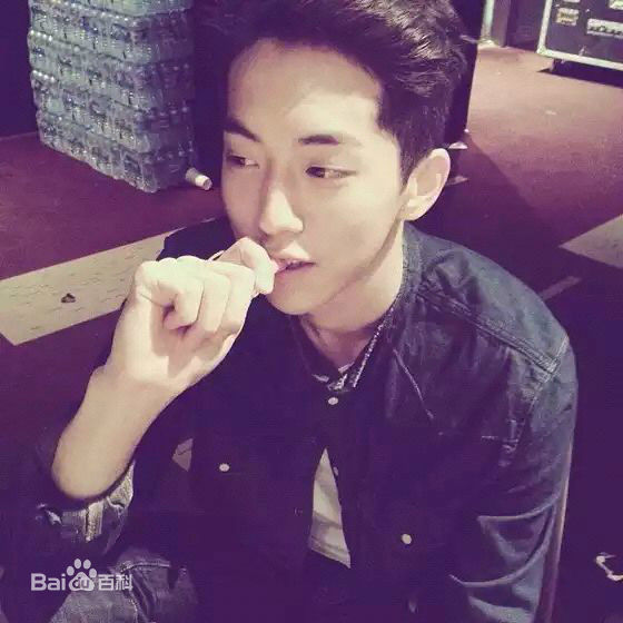 南柱赫(Nam Joo Hyuk)生活照素颜照相册