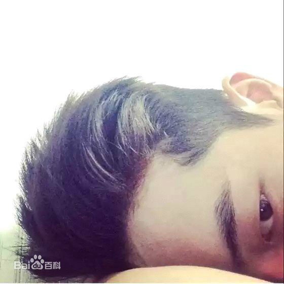 南柱赫(Nam Joo Hyuk)生活照素颜照相册