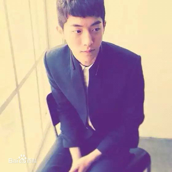 南柱赫(Nam Joo Hyuk)生活照素颜照相册