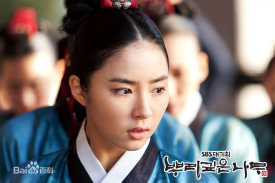 申世景(Shin Se Kyung)树大根深图册