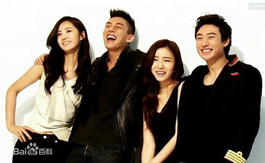 申世景(Shin Se Kyung)时尚王壁纸壁纸