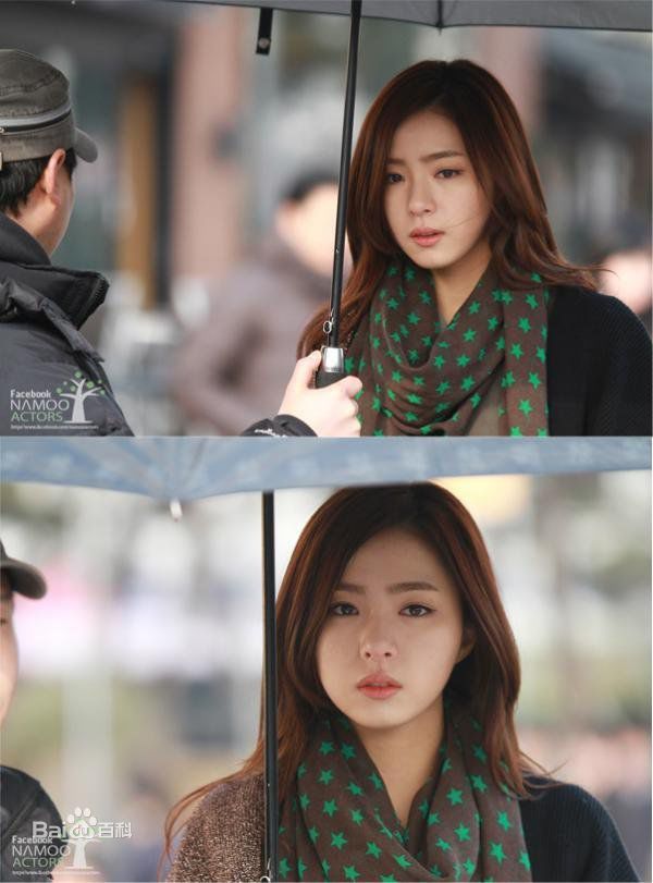 申世景(Shin Se Kyung)时尚王壁纸壁纸