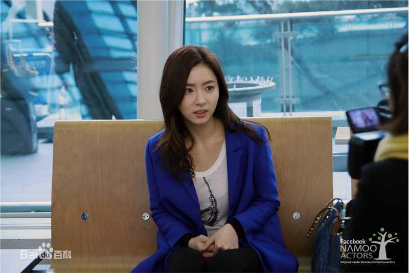 申世景(Shin Se Kyung)时尚王壁纸壁纸