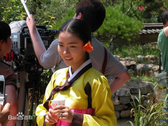 申世景(Shin Se Kyung)影视形象生活照相册