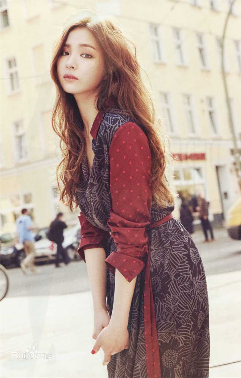 申世景(Shin Se Kyung)InStyle性感图片图集