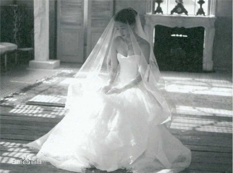 全智贤(Gianna Jun、)ELLE前后照片