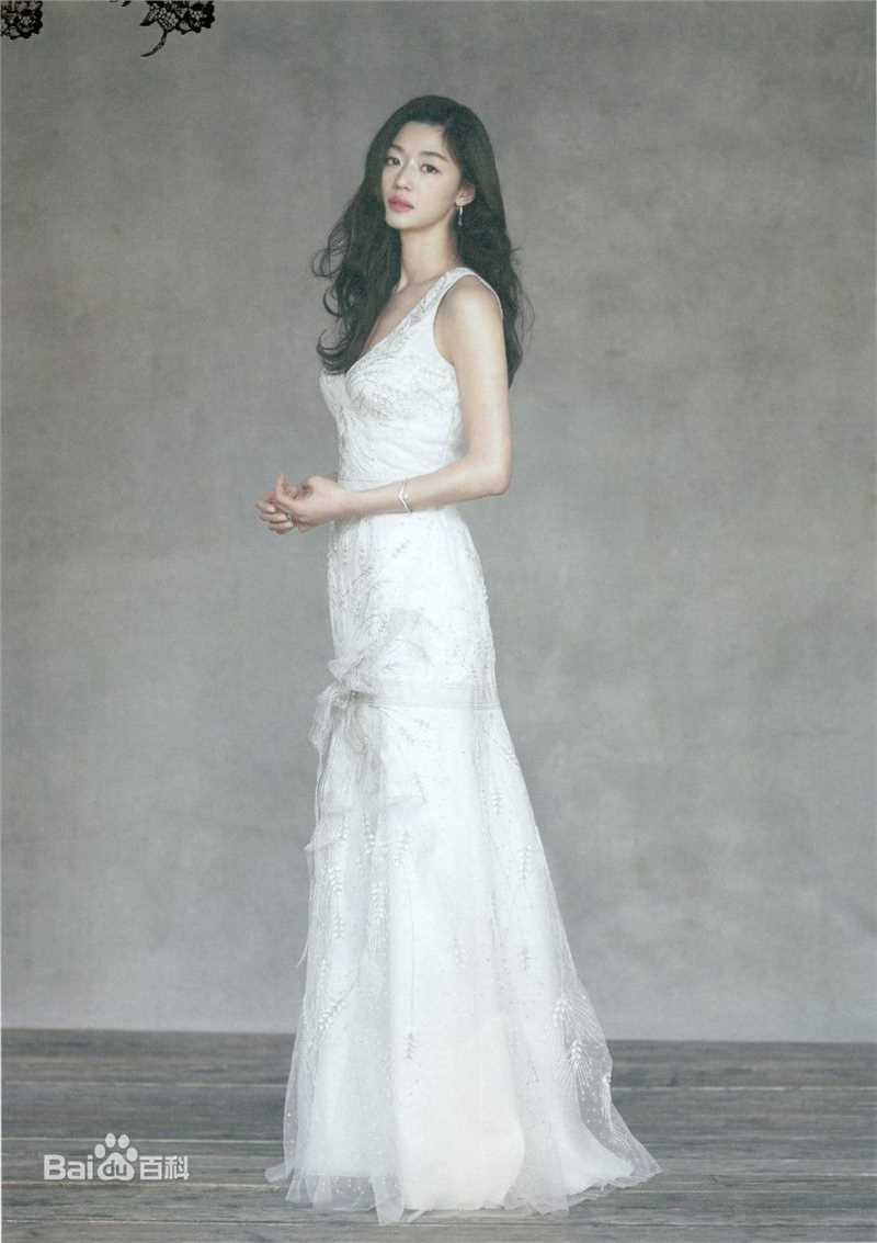 全智贤(Gianna Jun、)ELLE前后照片