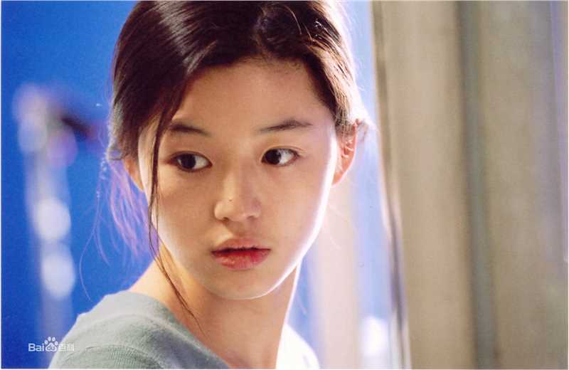 全智贤(Gianna Jun、)四人餐桌图片图集