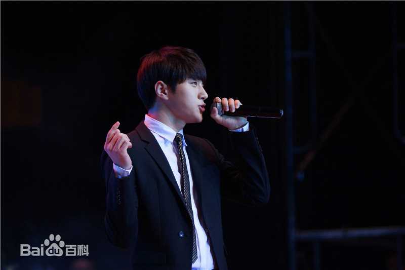 金明洙(，Kim Myung Soo，L， ，エル)代言薇妮Vinistyle性感图片图集