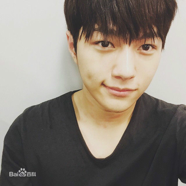 金明洙(，Kim Myung Soo，L， ，エル)SNS图片性感图片壁纸