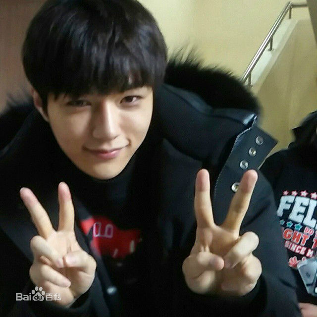 金明洙(，Kim Myung Soo，L， ，エル)SNS图片性感图片壁纸