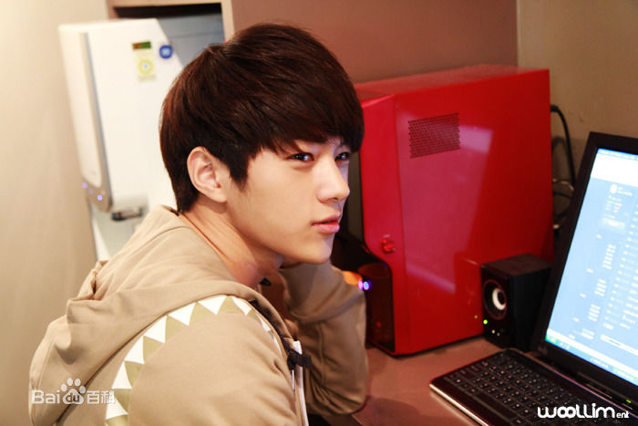 最新金明洙(，Kim Myung Soo，L， ，エル)精彩图册