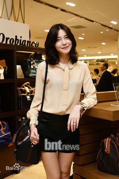 最新车艺莲(Cha Ye-rin)精彩图册