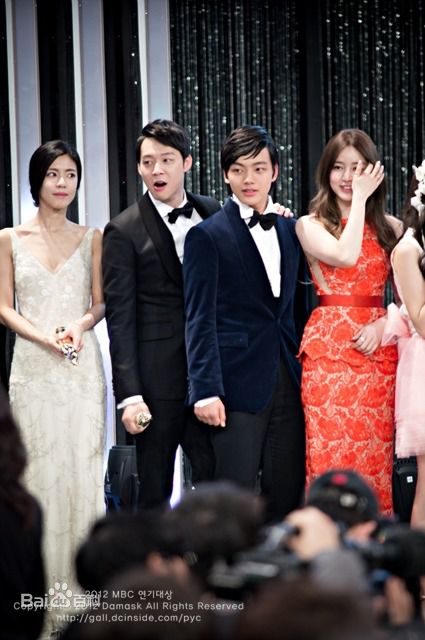 吕珍九(；Yeo Jin Goo；ヨ ジング)各大颁奖典礼性感图片图集