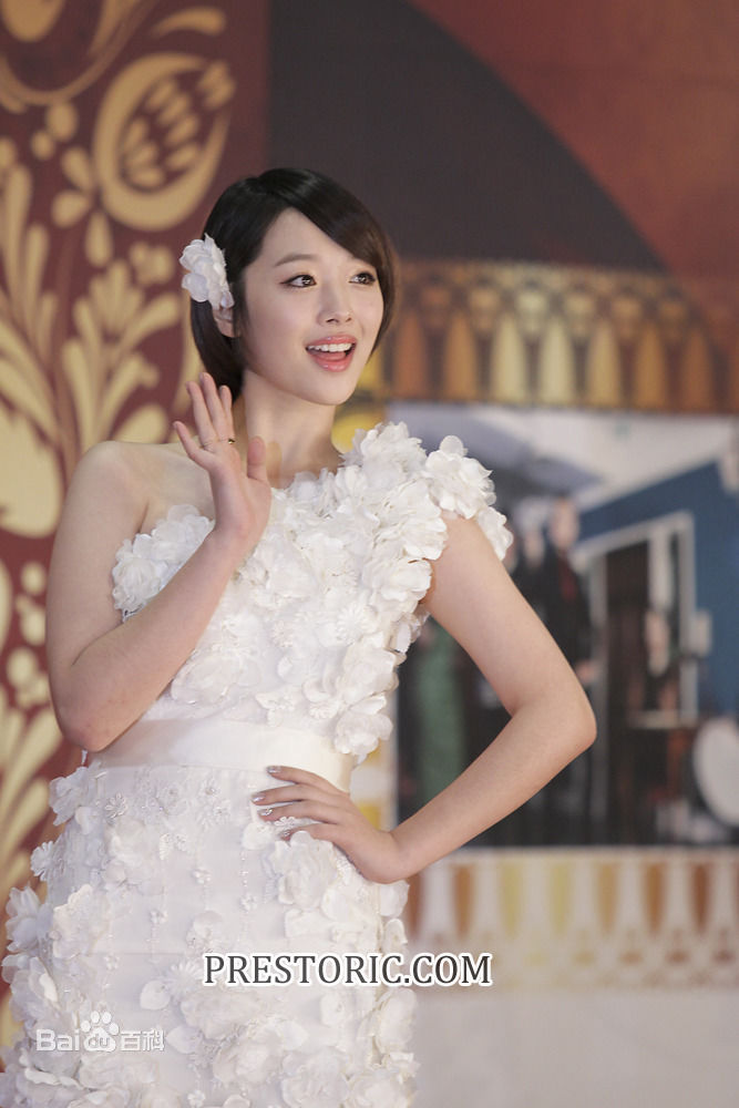 崔雪莉(/Sulli)2012S演艺大赏性感图片图集