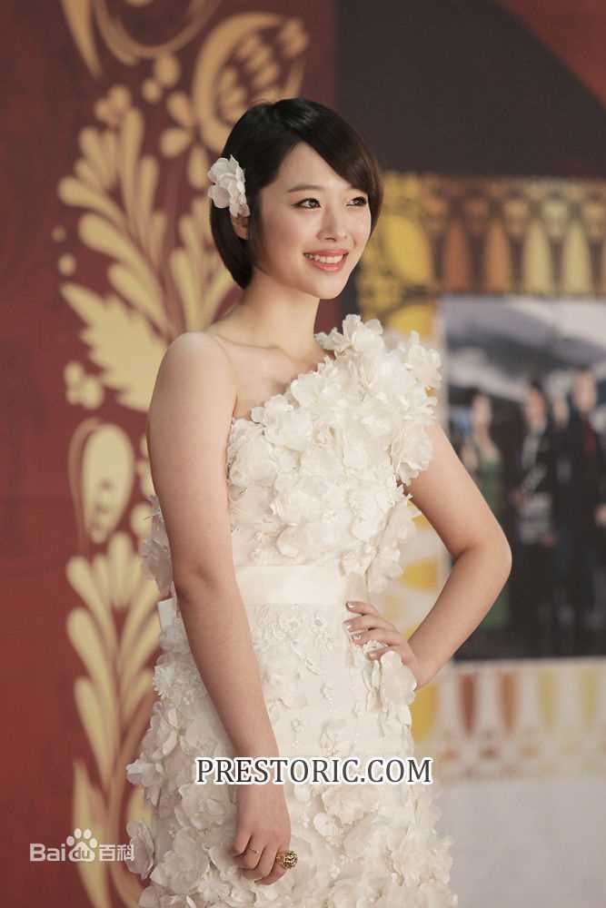 崔雪莉(/Sulli)2012S演艺大赏性感图片图集