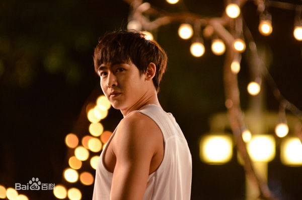 尼坤(Nichkhun Buck Horvejkul)爱无7限图片图册