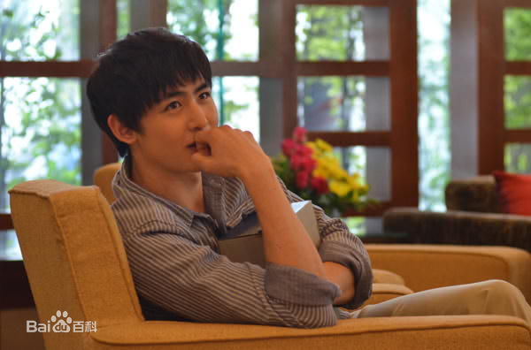 尼坤(Nichkhun Buck Horvejkul)爱无7限图片图册