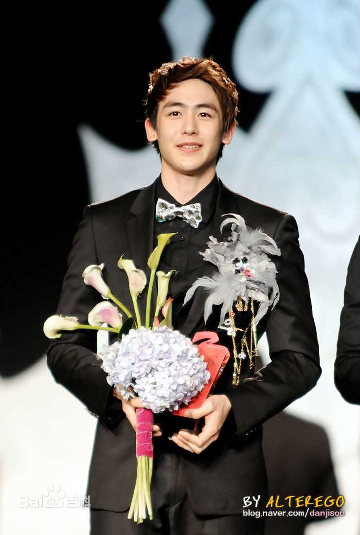 尼坤(Nichkhun Buck Horvejkul)101122 The Korea Jewelry Awards图片图集