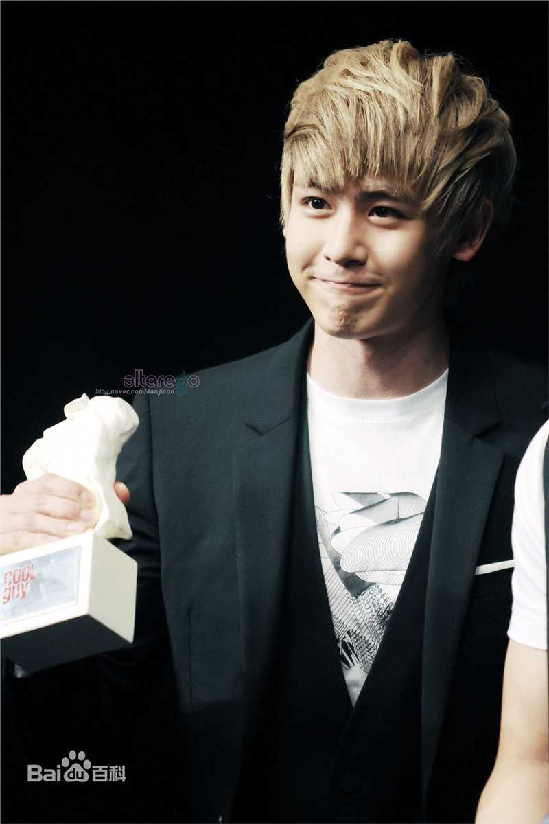 尼坤(Nichkhun Buck Horvejkul)100528 COOL GUY CONTEST素颜照相册