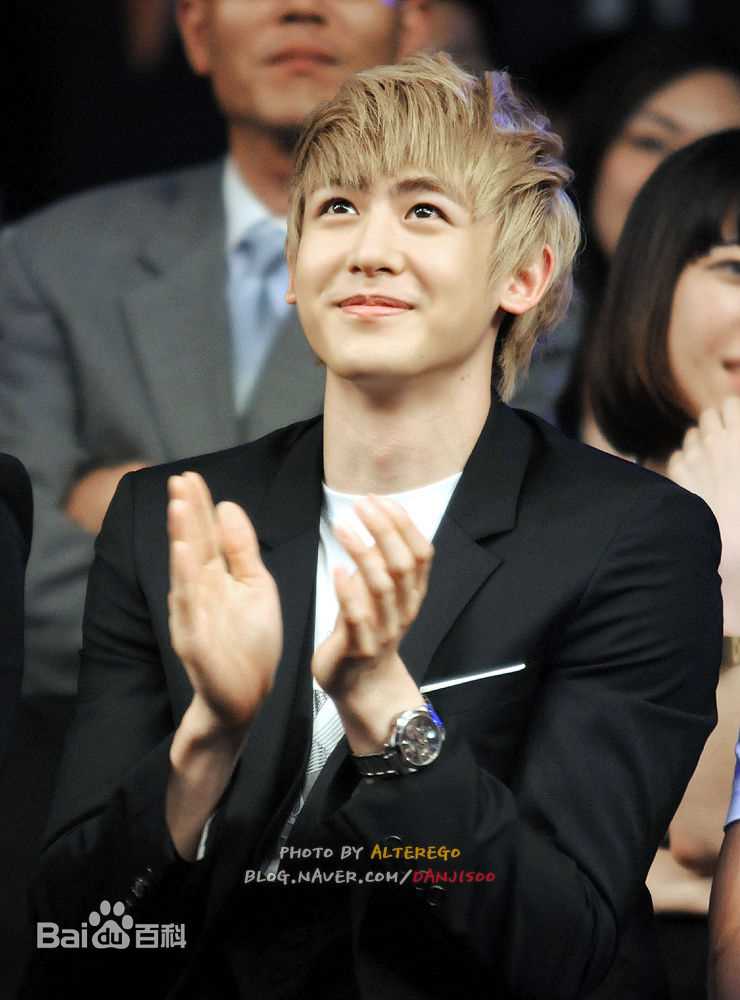 尼坤(Nichkhun Buck Horvejkul)100528 COOL GUY CONTEST素颜照相册