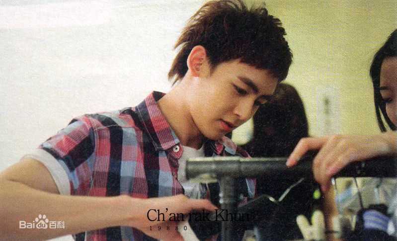 尼坤(Nichkhun Buck Horvejkul)2009素颜照相册