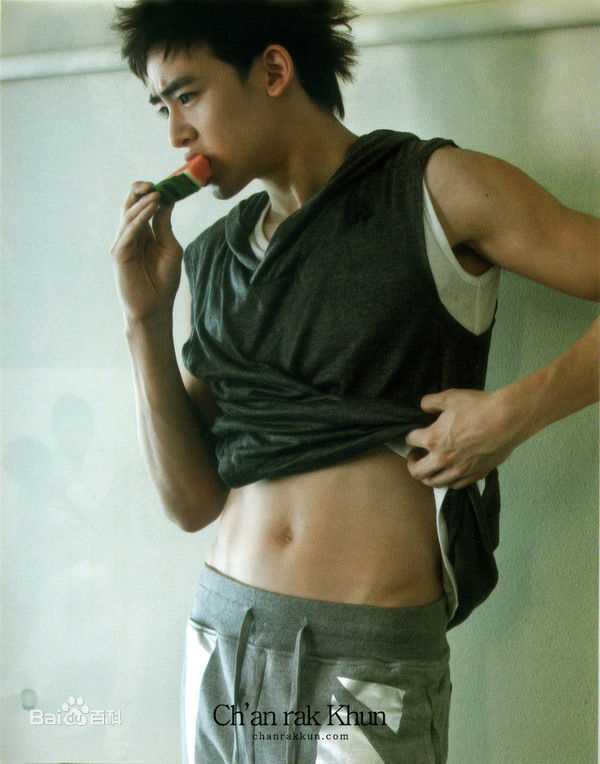 尼坤(Nichkhun Buck Horvejkul)2009素颜照相册