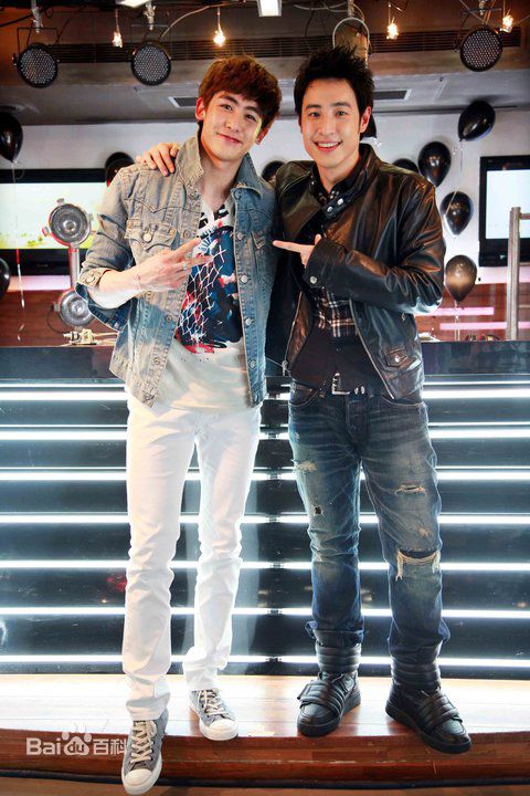 尼坤(Nichkhun Buck Horvejkul)触动MV拍摄图图册