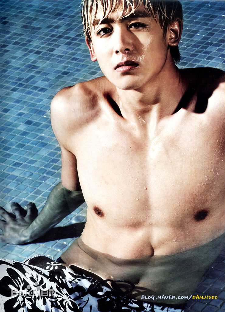 尼坤(Nichkhun Buck Horvejkul)2010壁纸壁纸