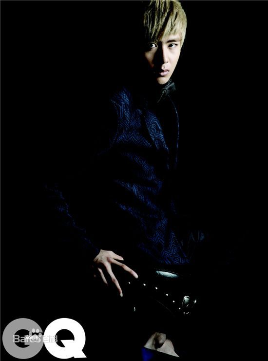 尼坤(Nichkhun Buck Horvejkul)2010壁纸壁纸