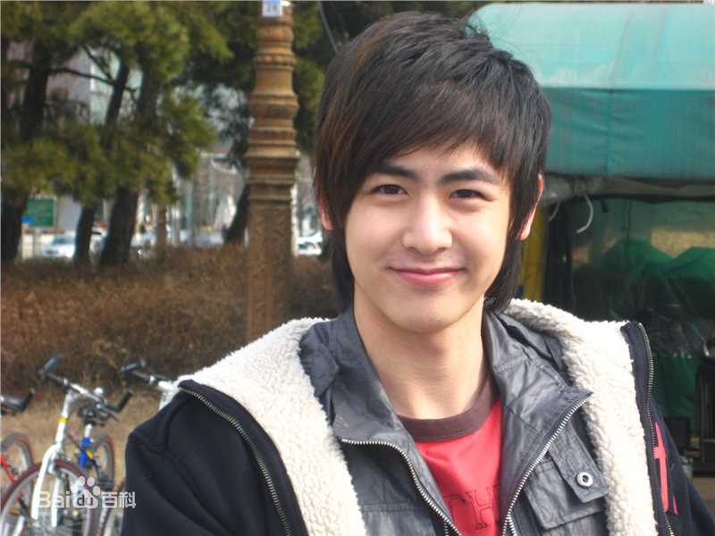 尼坤(Nichkhun Buck Horvejkul)出道前壁纸壁纸