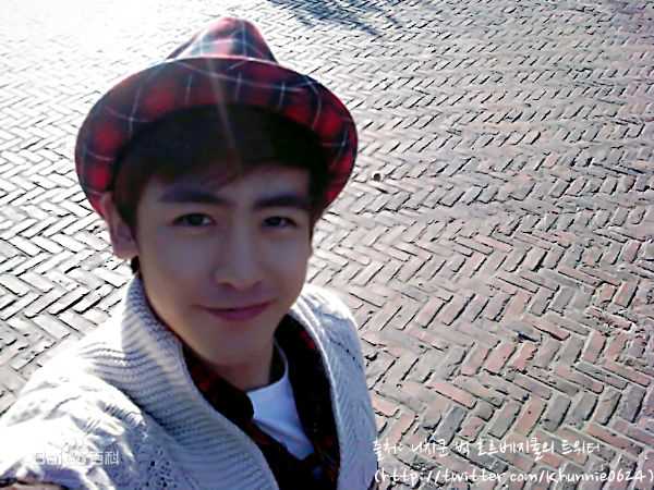 尼坤(Nichkhun Buck Horvejkul)推特性感图片壁纸
