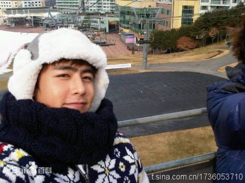 尼坤(Nichkhun Buck Horvejkul)推特性感图片壁纸