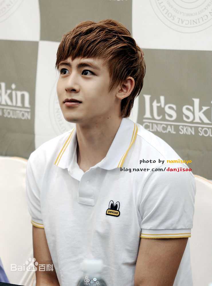 尼坤(Nichkhun Buck Horvejkul)100619 skin签名会前后照片