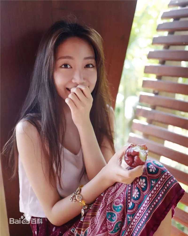王萌黎(Molly)个人相册图片图集