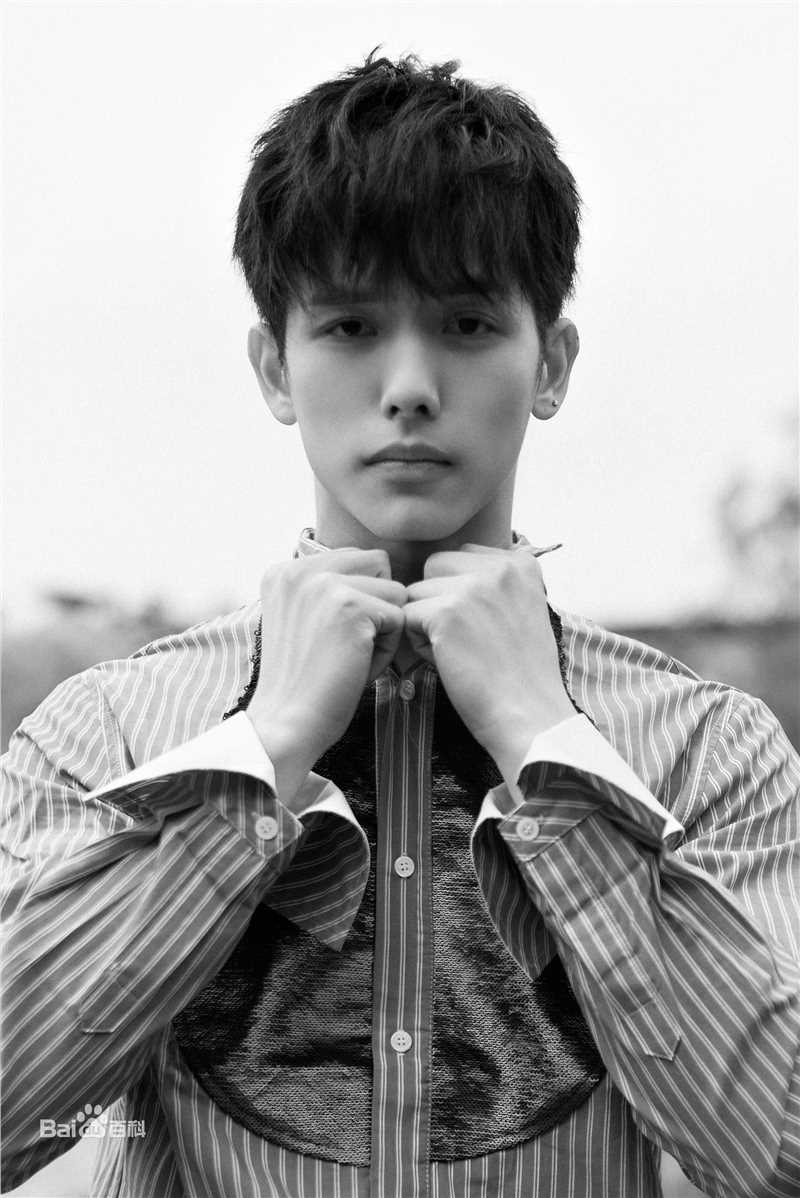 王以纶(Riley)最全杂志街拍相册