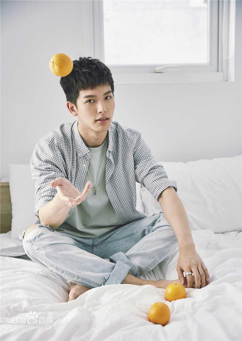 王以纶(Riley)最全杂志街拍相册