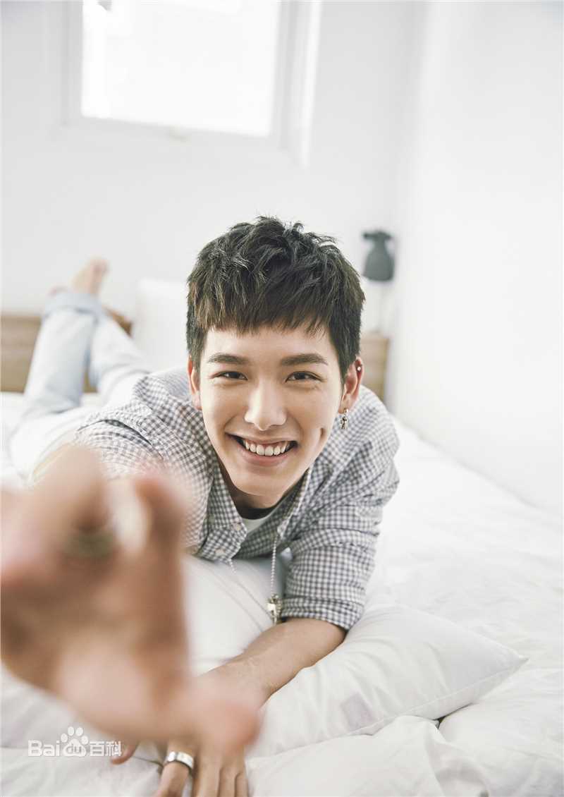 王以纶(Riley)最全杂志街拍相册