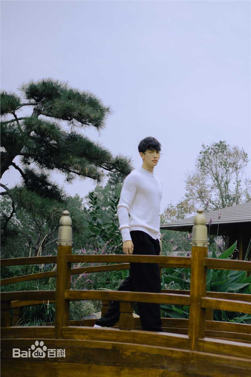 王以纶(Riley)最全杂志街拍相册