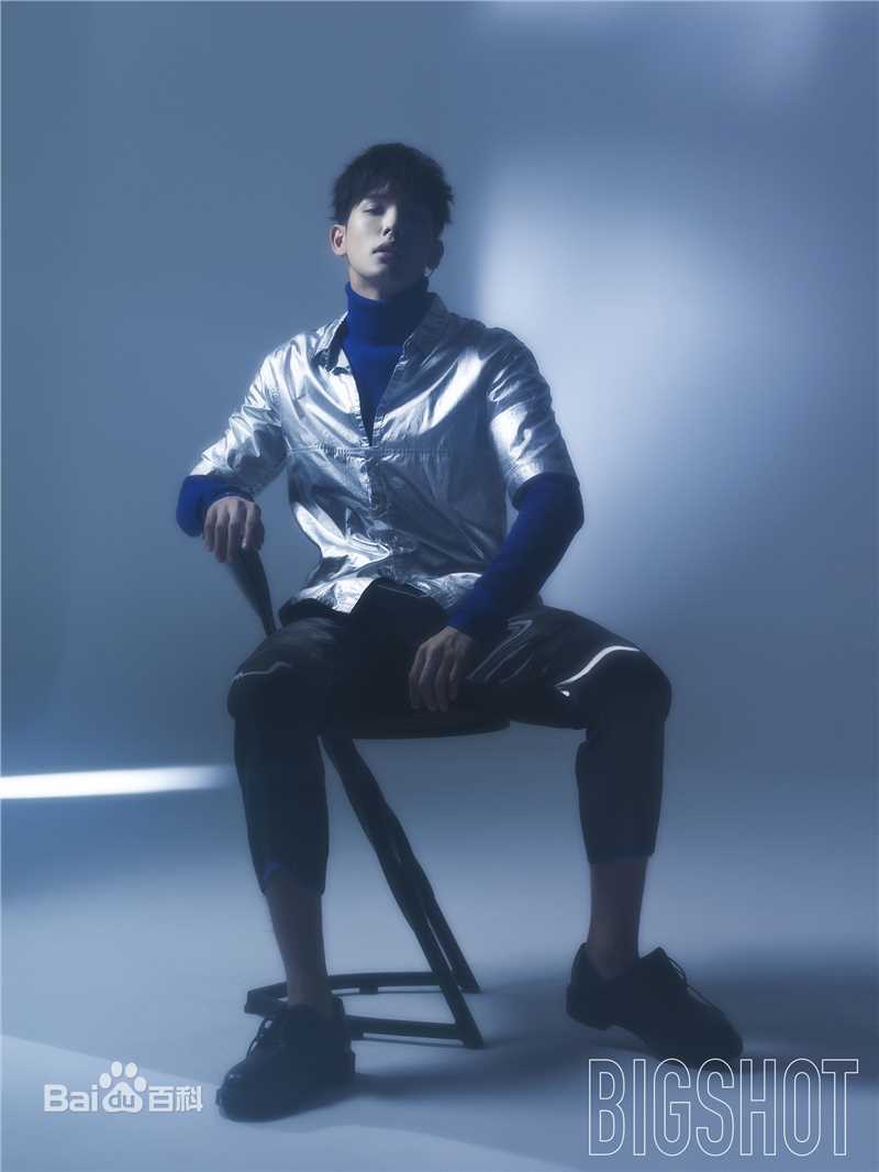 王以纶(Riley)最全杂志街拍相册